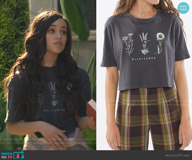 Embroidered Wildflower Cropped Top by Urban Outfitters worn by Ellie (Jenna Ortega) on You