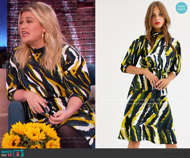 HIgh Neck Skater Dress in Abstract Print by Closet London worn by Kelly Clarkson on The Kelly Clarkson Show