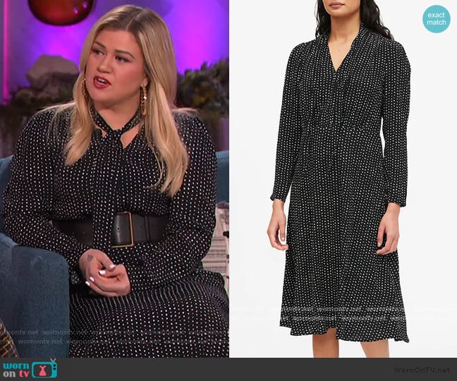 Polka Dot Tie-Neck Dress by Banana Republic worn by Kelly Clarkson on The Kelly Clarkson Show