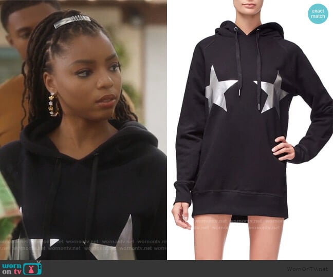 The Stars And Stripes Hoodie by Good American worn by Jazlyn Forster (Chloe Bailey) on Grown-ish