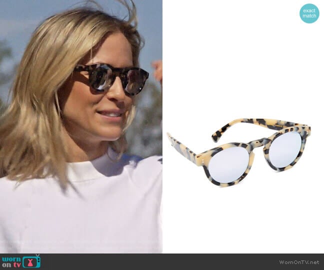 Illesteva Leonard Mirrored Round Sunglasses worn by Kristin Cavallari on Very Cavallari