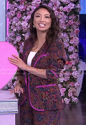 Jeannie’s paisley print suit on The Real