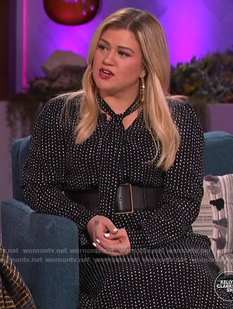 Kelly’s black polka dot tie dress on The Kelly Clarkson Show