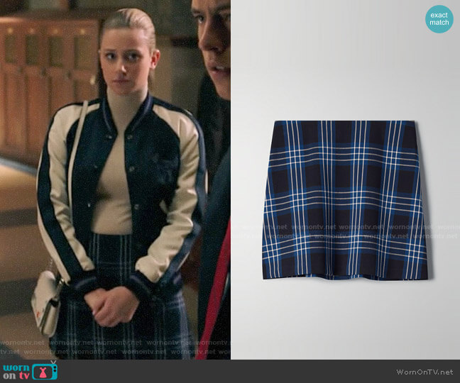 Aritzia Wilfred New Classic Check Mini Skirt in Nightbird/Giselle Lily worn by Betty Cooper (Lili Reinhart) on Riverdale