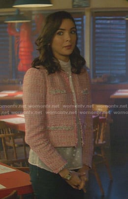 Bess’s metallic polka dot top and pink tweed jacket on Nancy Drew