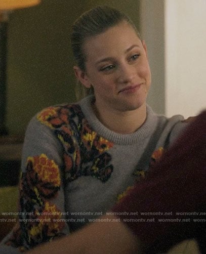 Betty’s grey floral sweater on Riverdale