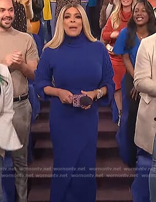 Wendy’s blue ribbed sweater and skirt on The Wendy Williams Show