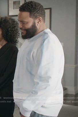 Andre's blue tie dye sweatshirt on Black-ish