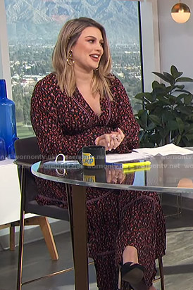 Carissa’s black floral v-neck midi dress on E! News Daily Pop