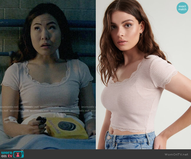 Garage Lace Trim Crop Tee worn by Mary Hamilton (Nicole Kang) on Batwoman