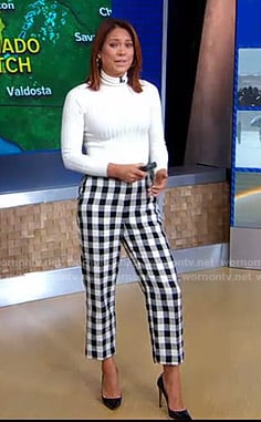 Ginger’s white sweater and checked cropped pants on Good Morning America