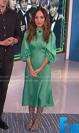 Lilliana’s green satin midi dress on E! News