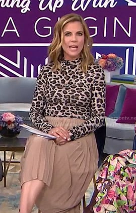 Natalie's leopard print top and beige pleated skirt  on Today