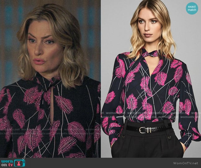 WornOnTV: Alice’s pink feather print blouse on Riverdale | Mädchen ...