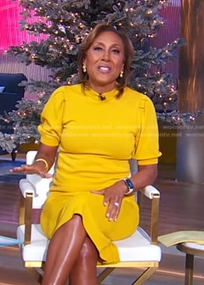 Robin's yellow short sleeve sweater on Good Morning America