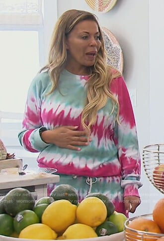 Dolores’s tie die sweatshirt and shorts on The Real Housewives of New Jersey