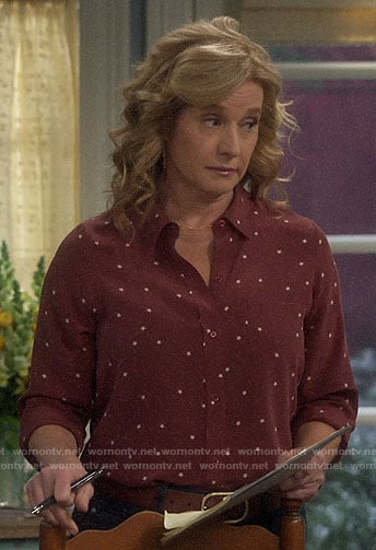 Vanessa's red star print blouse on Last Man Standing