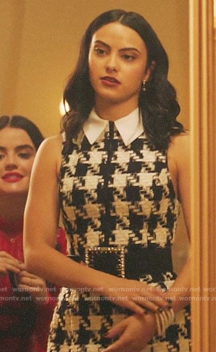 Veronica’s houndstooth collared dress on Riverdale