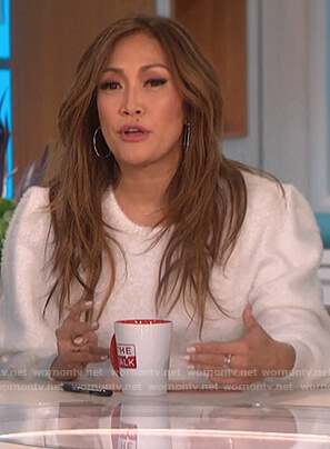 Carrie’s white puff sleeve sweater on The Talk