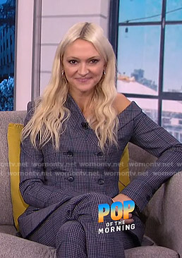 Zanna Roberts Rassi’s plaid one-shoulder blazer and pants on E! News