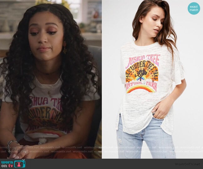 Park Tee by Free People worn by Olivia Baker (Samantha Logan) on All American