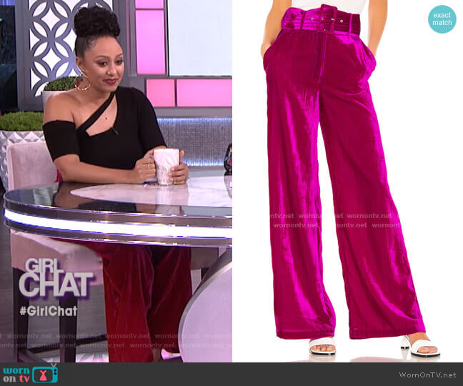 Mona Belted Pant by House of Harlow 1960 worn by Tamera Mowry on The Real