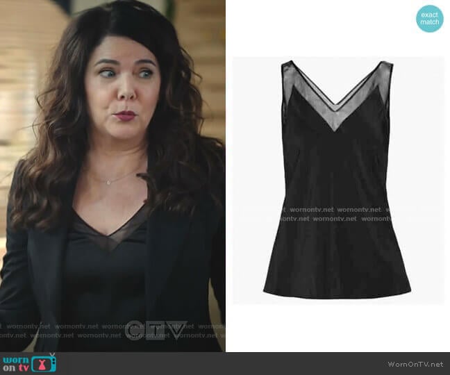 Leiaa Camisole by Ted Baker worn by Joan (Lauren Graham) on Zoeys Extraordinary Playlist