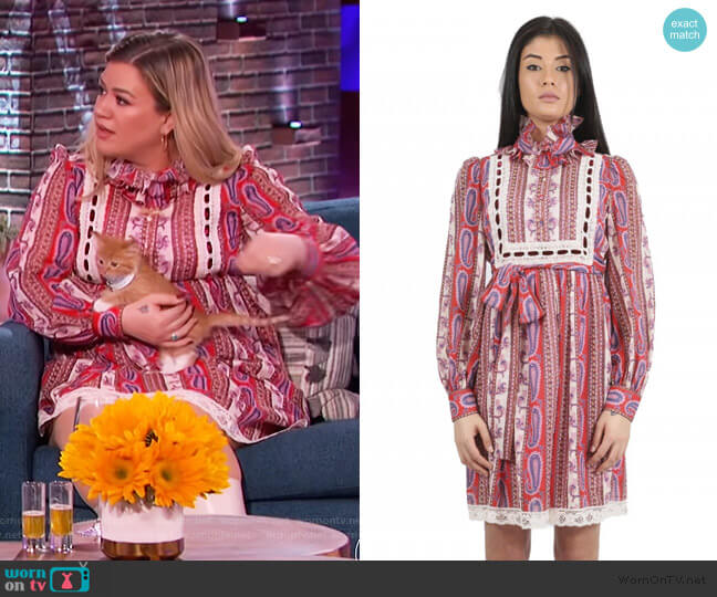 Paisley Dress by Marc Jacobs worn by Kelly Clarkson on The Kelly Clarkson Show