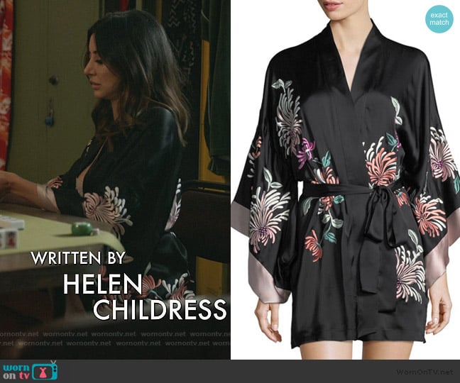 Chrysanthemum Embroidered Silk Robe by Natori worn by Noureen DeWulf on Good Girls