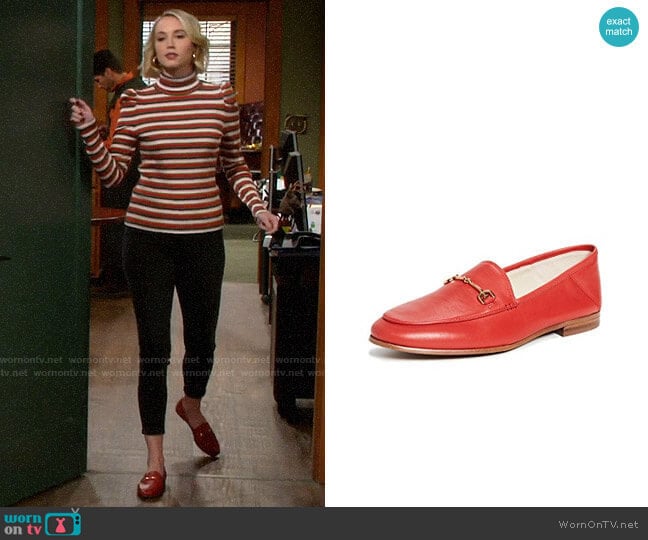 Sam Edelman Loraine Loafers  worn by Mandy Baxter (Molly McCook) on Last Man Standing