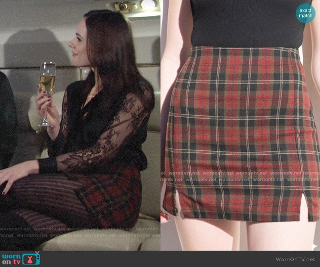 Brandy Melville Cara Plaid Skirt worn by Tessa Porter (Cait Fairbanks) on The Young and the Restless