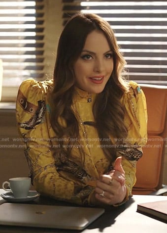 Fallon’s chain and leopard print dress on Dynasty