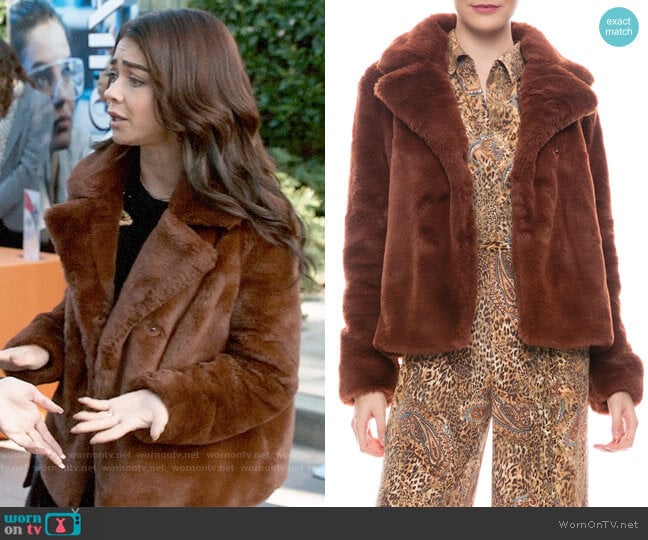 WornOnTV: Haley’s brown fur jacket on Modern Family | Sarah Hyland ...