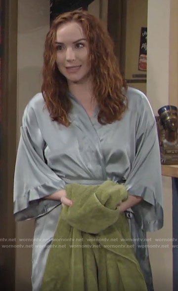 Mariah’s green robe on The Young and the Restless