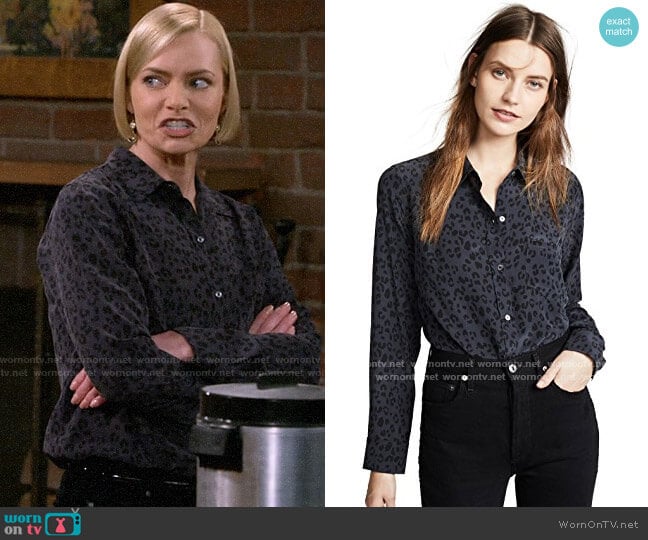 Rails Kate Shirt in Onyx Cheetah worn by Jill Kendall (Jaime Pressly) on Mom