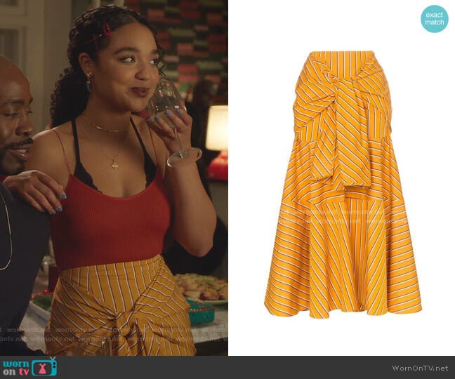 Fucsia Skirt by Silvia Tcherassi worn by Kat Edison (Aisha Dee) on The Bold Type