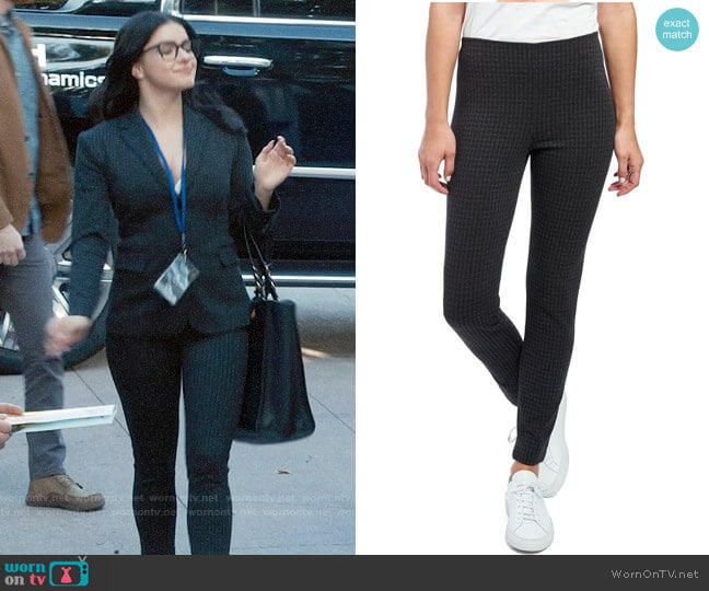 Theory Houndstooth Knit Skinny Leggings worn by Alex Dunphy (Ariel Winter) on Modern Family