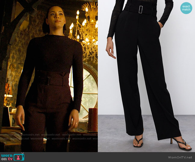 Aritzia Babaton Power Pants worn by Macy Vaughn (Madeleine Mantock) on Charmed