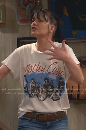 Jackie's white Motley Crue print tee on Broke