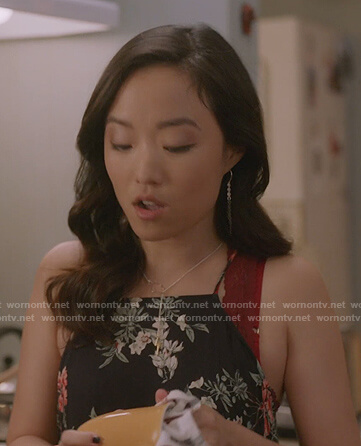 Kim's cloud and bolt necklace on Kims Convenience