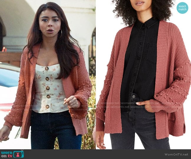 Haley’s pink bobble cardigan on Modern Family