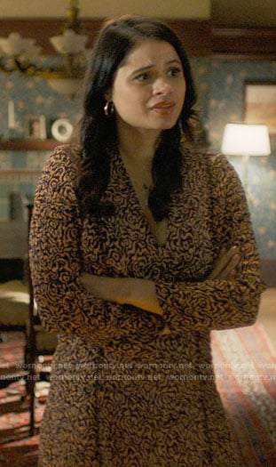 Mel’s marbled print dress on Charmed