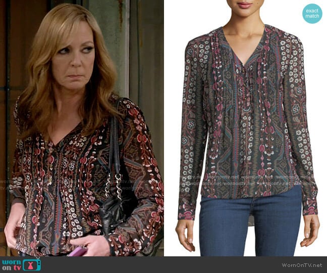 Veronica Beard Henley V-Neck Pintuck Printed Chiffon Blouse worn by Bonnie Plunkett (Allison Janney) on Mom