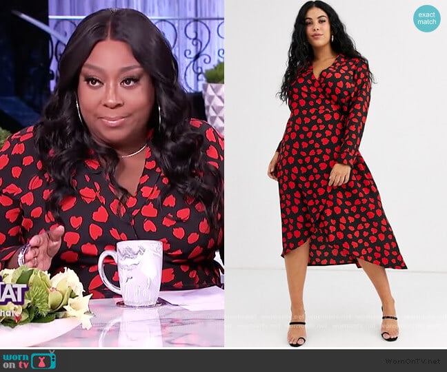 Wednesday's Girl Curve midaxi wrap dress in heart print by ASOS worn by Loni Love on The Real