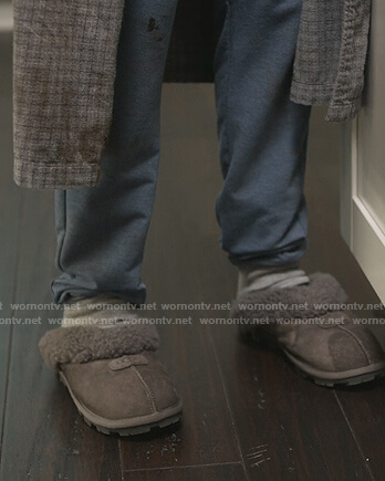 Jen's gray Ugg slippers on Dead to Me