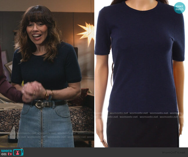 Scoop Neck Tee by Madewell worn by Judy Hale (Linda Cardellini) on Dead to Me