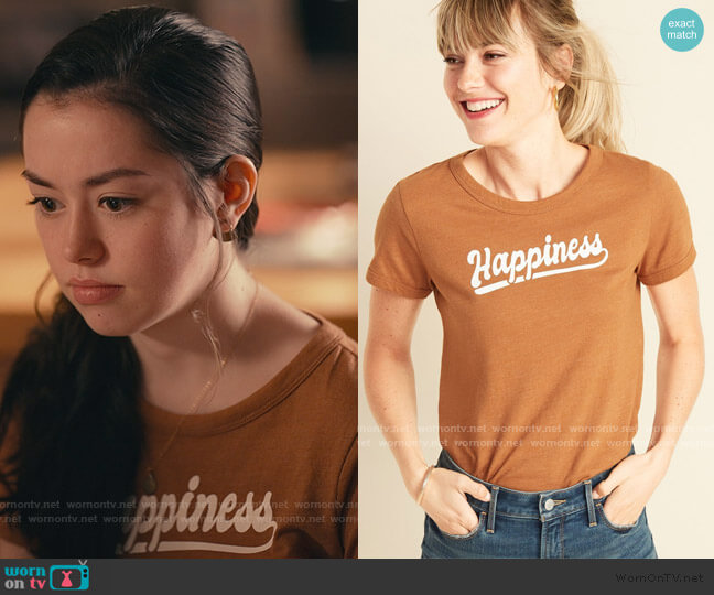 Happiness Cursive Tee by Old Navy worn by Annie Sullivan (Anneliese Judge) on Sweet Magnolias