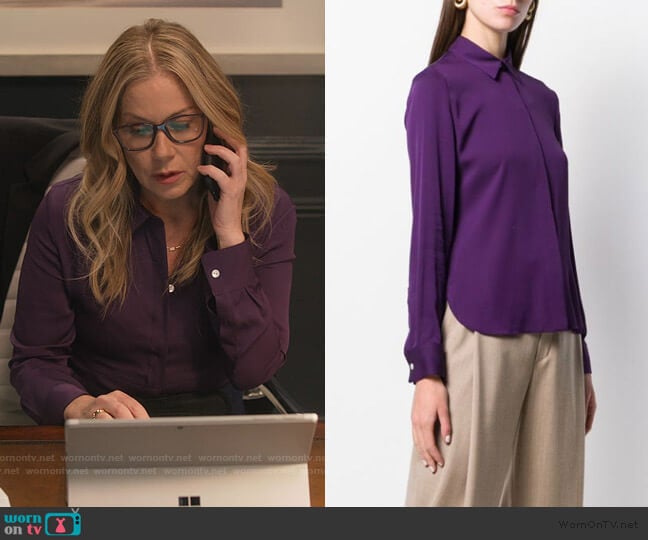 Classic Fitted Shirt by Theory worn by Jen Harding (Christina Applegate) on Dead to Me