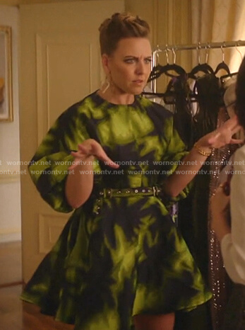 Amanda's black and green belted dress on Katy Keene