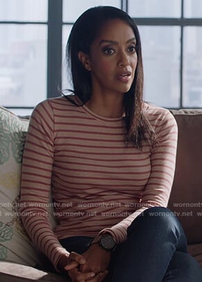 Kelly's striped long sleeve tee on Supergirl